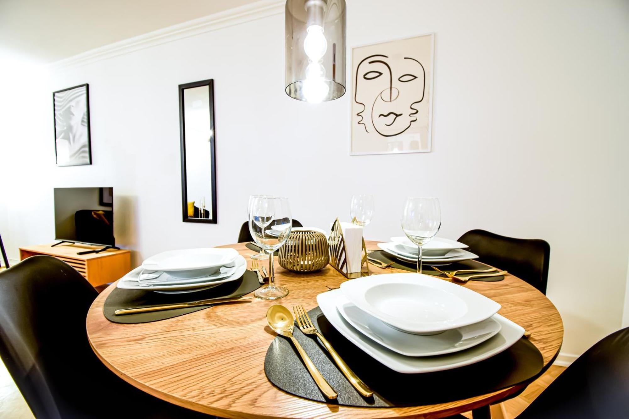 Scandic-Apartment - Balkony & Garage, 3Z, 80M2 Pforzheim Ngoại thất bức ảnh